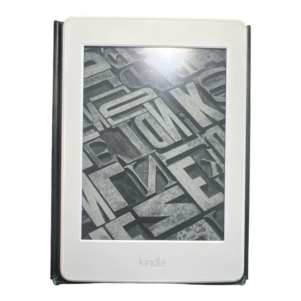 Amazon Kindle 4th Gen D01100 6